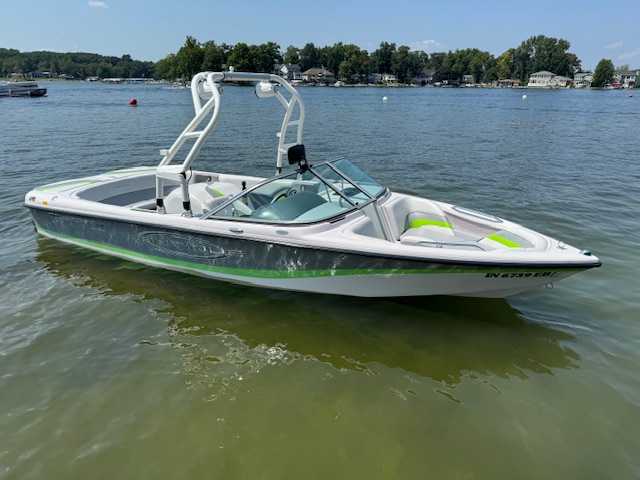 Sport Nautique 216